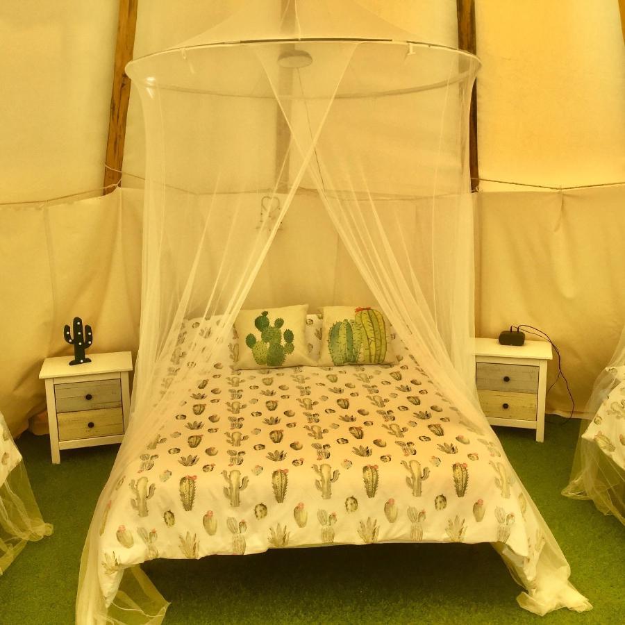 Casa Bella Teepees (Adults Only) Hotel Zujar Exterior photo