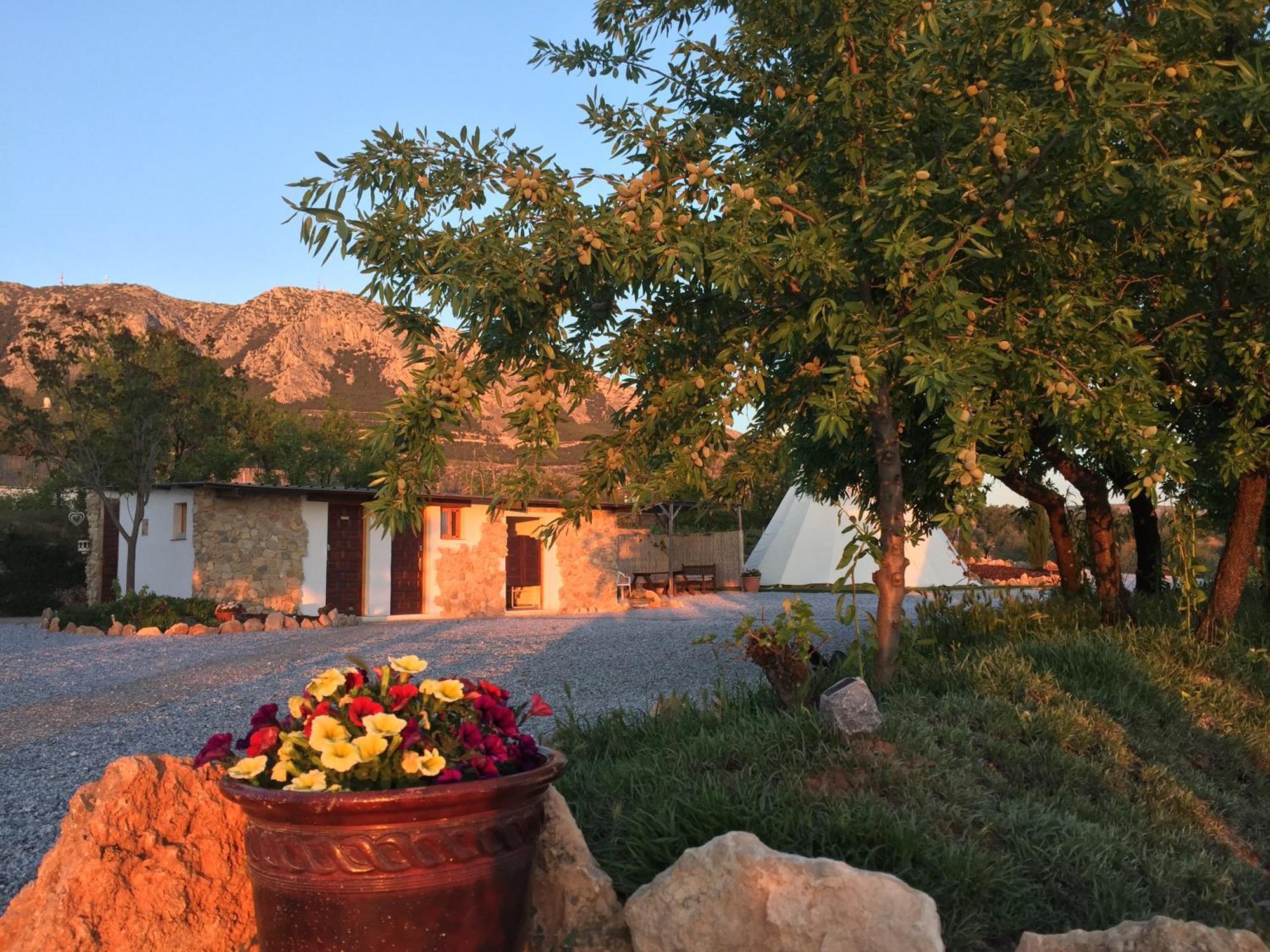 Casa Bella Teepees (Adults Only) Hotel Zujar Exterior photo